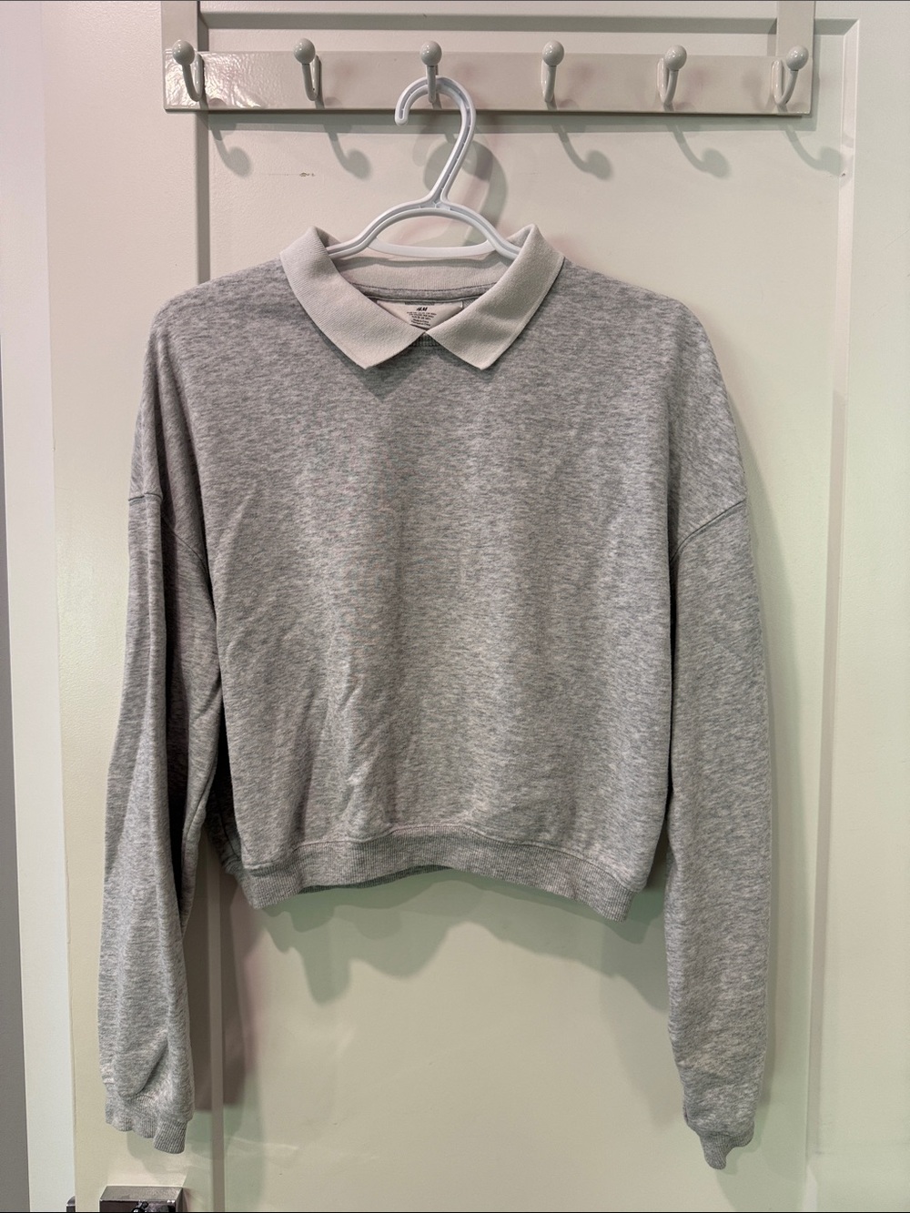 H&M Light Gray Crewneck Sweater with White Collar